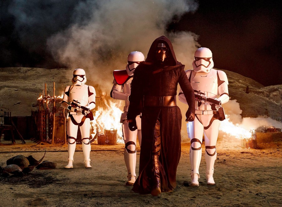 Star Wars: The Force Awakens Set Photos