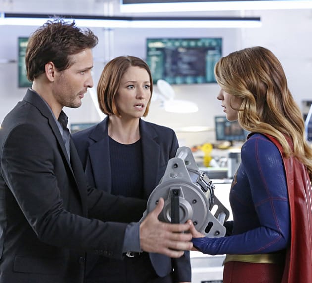 Supergirl Episode 5 Season 1 Review: “Why Does She Do It?”