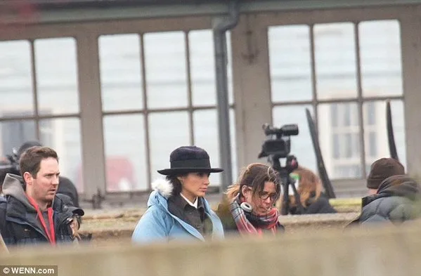Photos on the set of Wonder Woman!