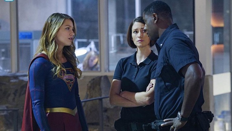 Supergirl Episode 8 Season 1 Review: “Hostile Takeover”