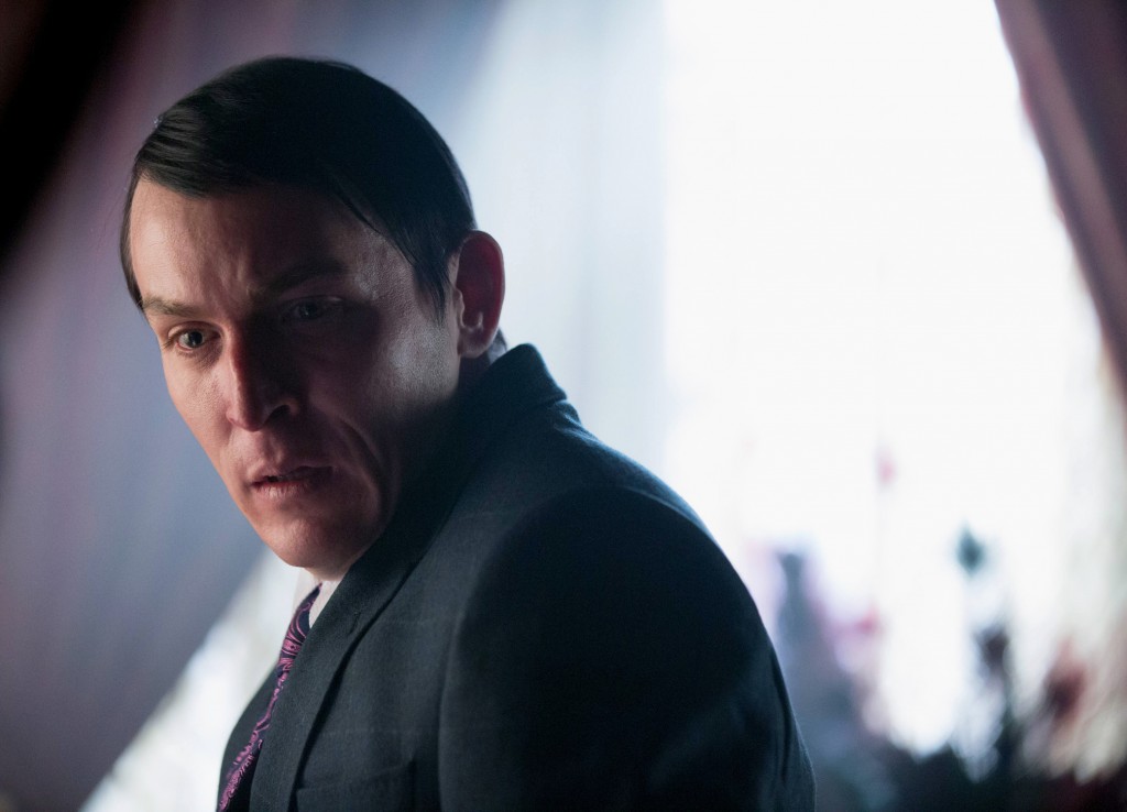 Review: Gotham Season 2 Episode 16: "Prisoners"