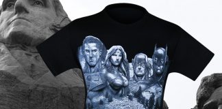 New Justice League Mount Justice Men's T-Shirt!