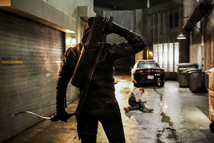 New Images Reveal Arrow Season 5 Villain, Prometheus! 