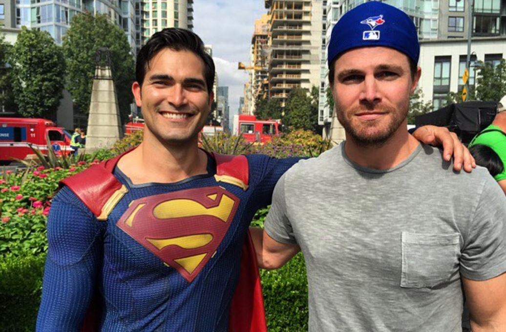 Steven Amell Shares New Photos Teasing CW Superhero Crossover