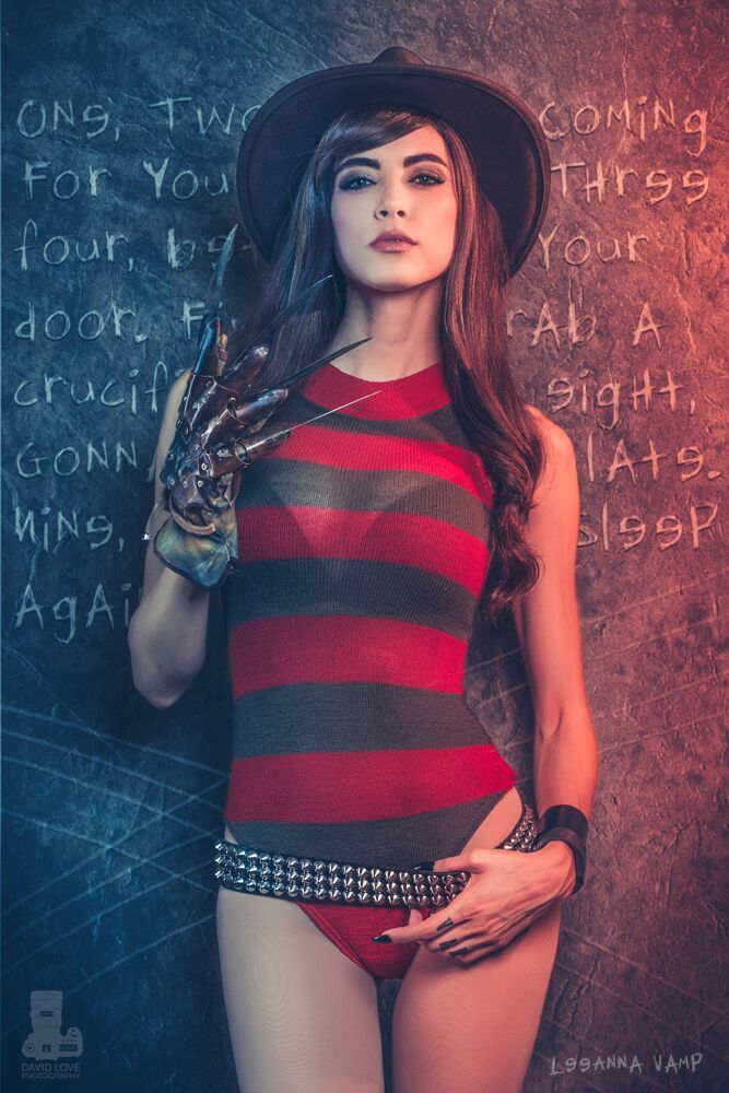 Cosplay Spotlight: Meet LeeAnna Vamp!