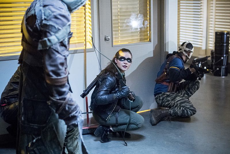 Arrow's Team Suits Up in New Images from Season 5 Episode 4: "Penance"