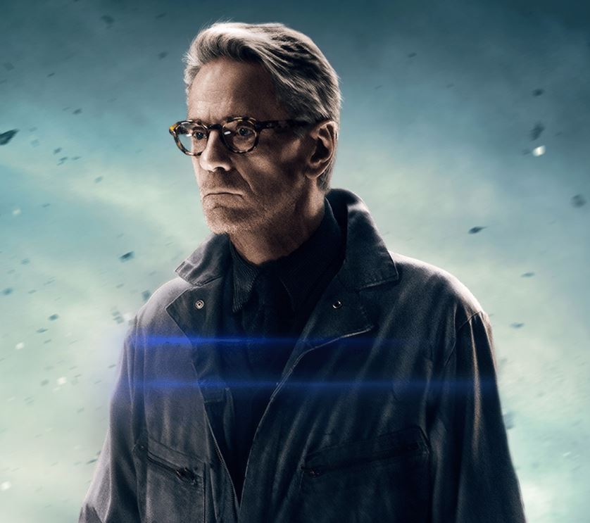 Jeremy Irons Shares Alfred's Reaction to the JUSTICE LEAGUE